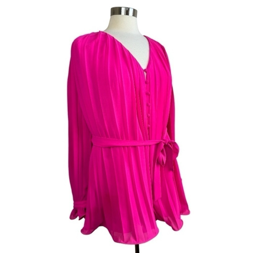 ENDLESS ROSE Found Love Pleated Romper size S - Picture 6 of 16